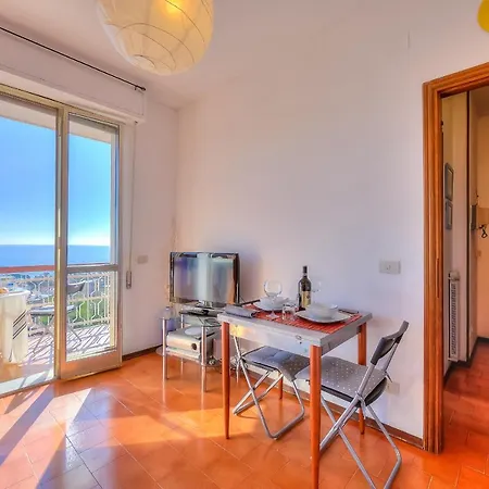 Magenta Few Min From Sea Apartament San Remo